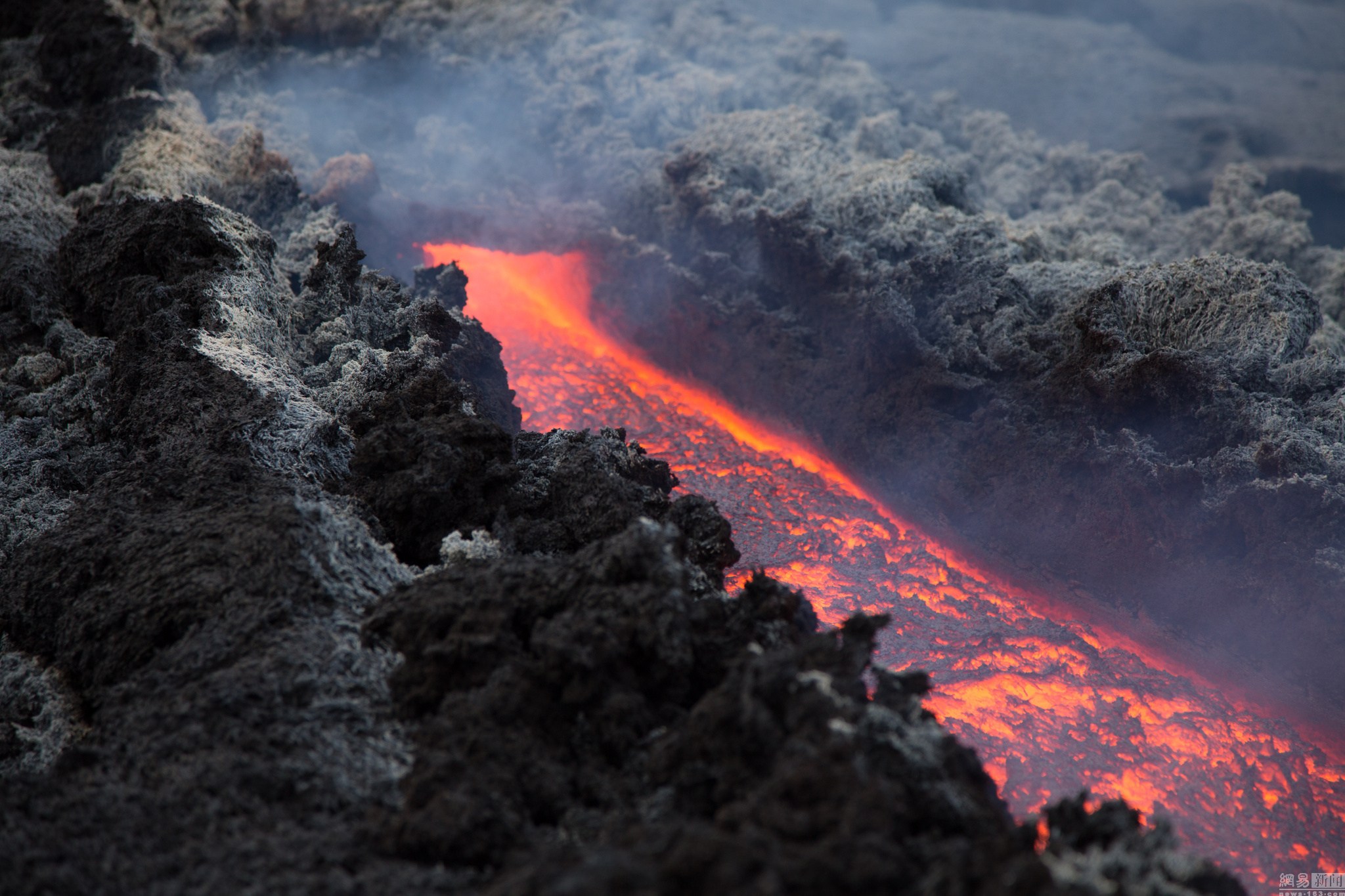 火山爆发揭秘，灾难与奥秘的探索之旅（最新研究解读）